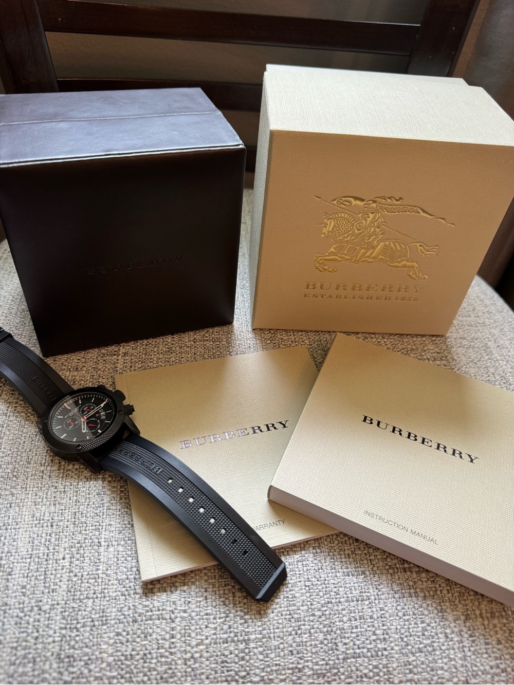 Burberry Sport Men’s Watch (box included) - Picture 9 of 10